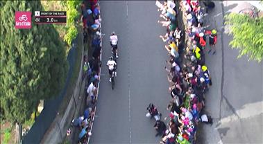 Narváez supera Pogacar en la primera etapa del Giro